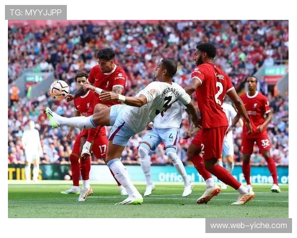 阿斯顿维拉三连败进球荒困境加剧深陷英超降级区